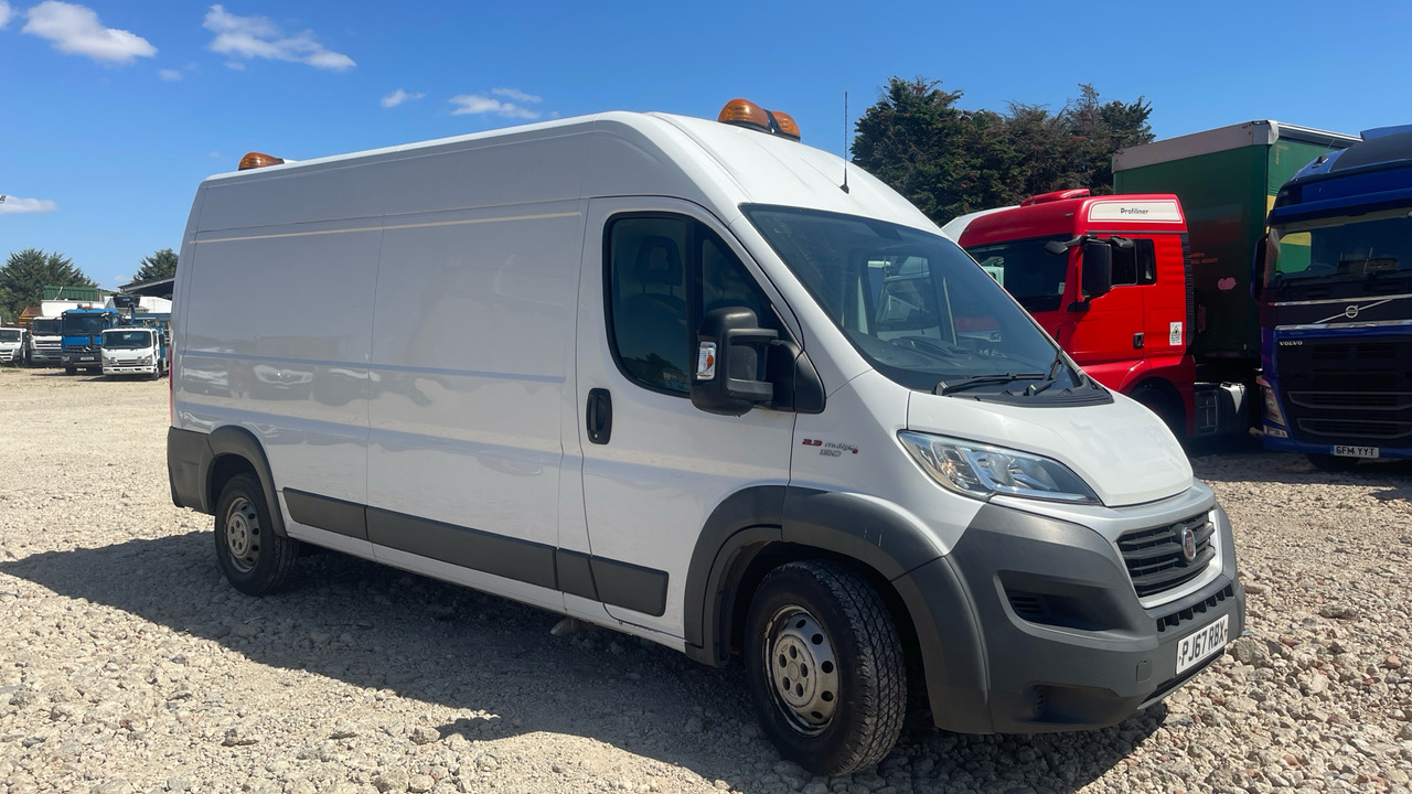 Fiat Ducato 35 MAXI 2.3 MULTIJET 130PS - Fourgon utilitaire: photos 1 Fiat Ducato 35 MAXI 2.3 MULTIJET 130PS - Fourgon utilitaire: photos 1