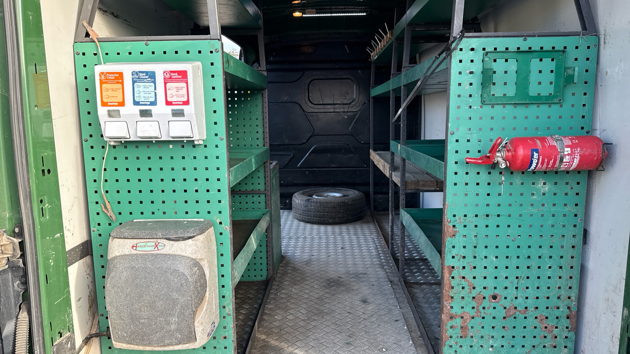 Fourgon utilitaire Ford Transit 350 2.0 TDCi 130ps: photos 12