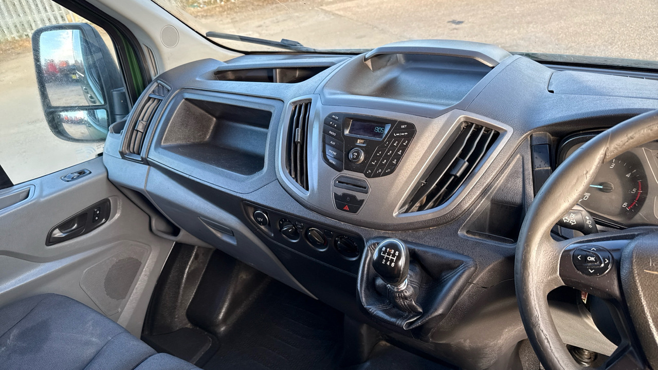 Fourgon utilitaire Ford Transit 350 2.0 TDCi 130ps: photos 7
