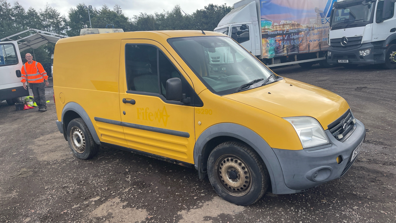 Ford Transit Connect 200 1.8 TDCi 75ps - Fourgonnette: photos 1 Ford Transit Connect 200 1.8 TDCi 75ps - Fourgonnette: photos 1