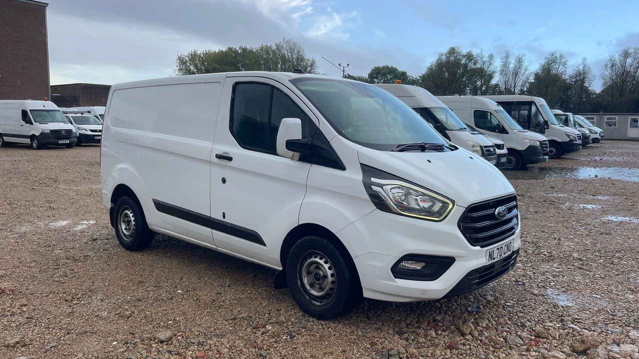 Ford Transit Custom 2.0 EcoBlue 130ps Low Roof Trend Van - Fourgonnette: photos 1 Ford Transit Custom 2.0 EcoBlue 130ps Low Roof Trend Van - Fourgonnette: photos 1