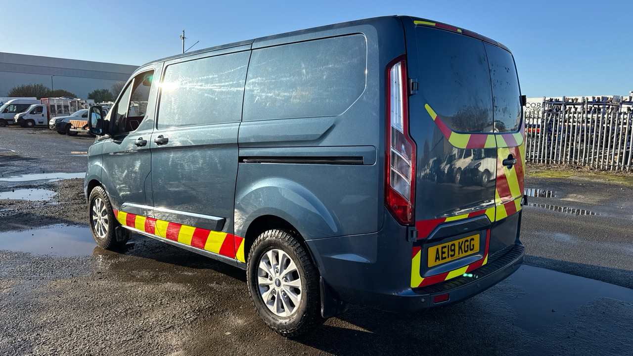 Ford Transit Custom 280 2.0 EcoBlue 130ps Limited - Fourgonnette: photos 3 Ford Transit Custom 280 2.0 EcoBlue 130ps Limited - Fourgonnette: photos 3