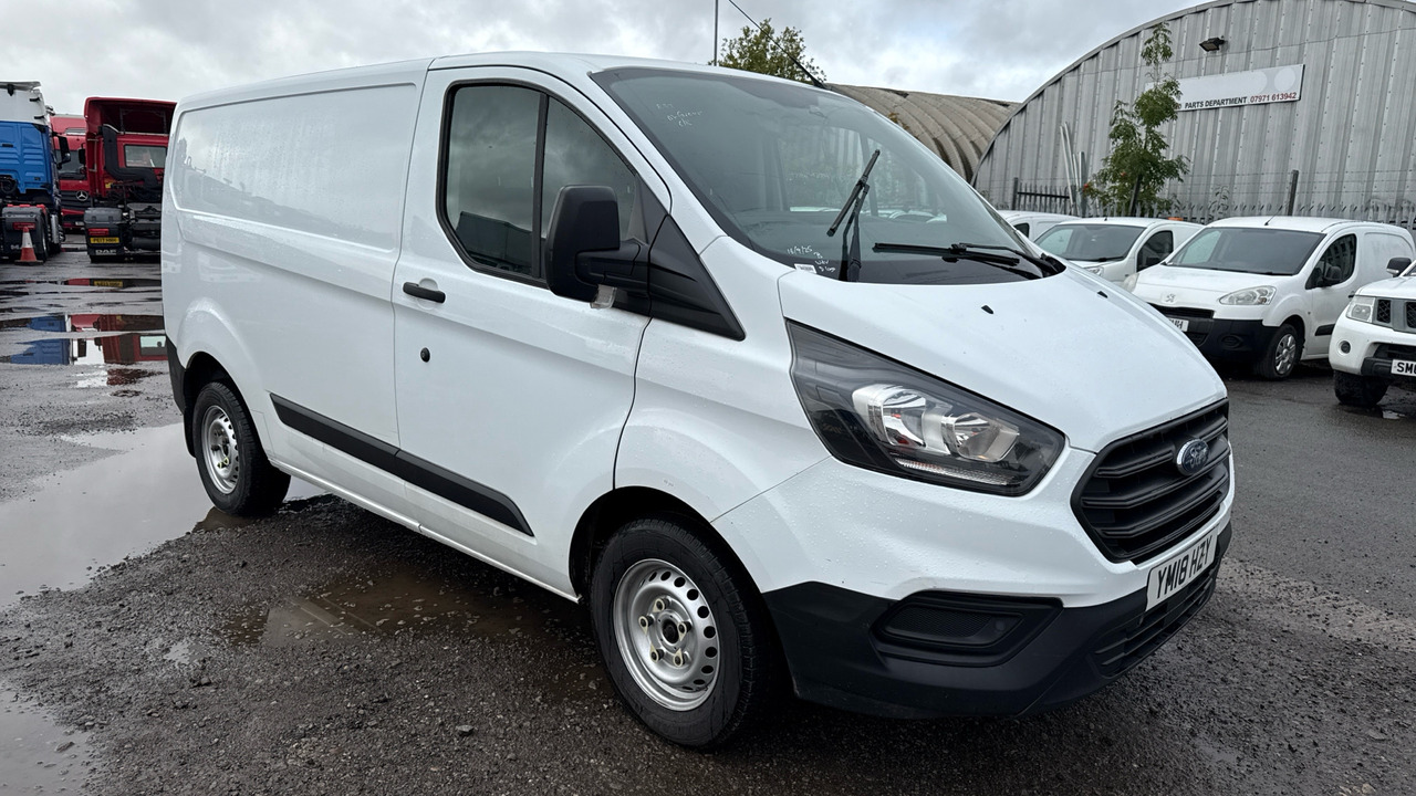 Ford Transit Custom 280 2.0 TDCI 105PS - Fourgonnette: photos 1 Ford Transit Custom 280 2.0 TDCI 105PS - Fourgonnette: photos 1