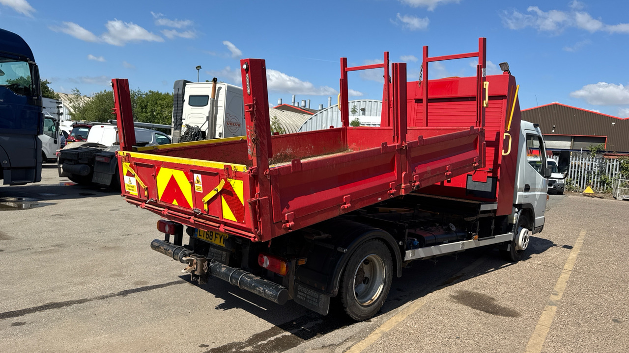 Fuso Canter 7C15 - Camion benne: photos 4 Fuso Canter 7C15 - Camion benne: photos 4
