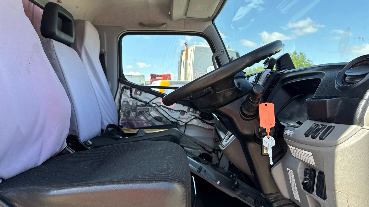 Fuso Canter 7C15 - Camion benne: photos 5 Fuso Canter 7C15 - Camion benne: photos 5