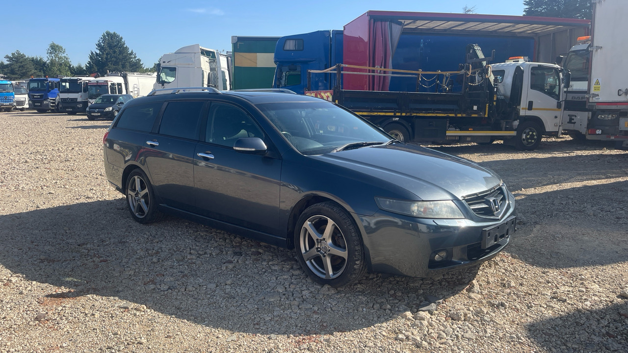 HONDA ACCORD 2.4 I-VTEC - Voiture: photos 1 HONDA ACCORD 2.4 I-VTEC - Voiture: photos 1