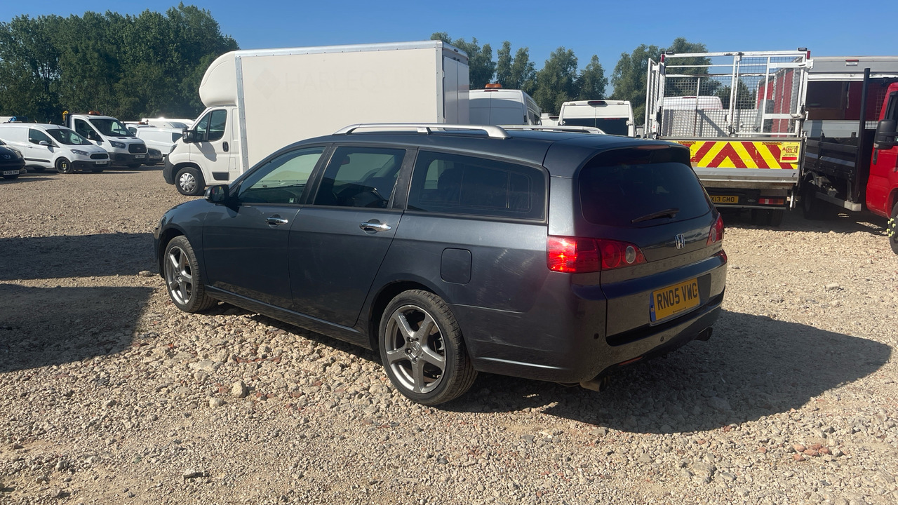 HONDA ACCORD 2.4 I-VTEC - Voiture: photos 3 HONDA ACCORD 2.4 I-VTEC - Voiture: photos 3