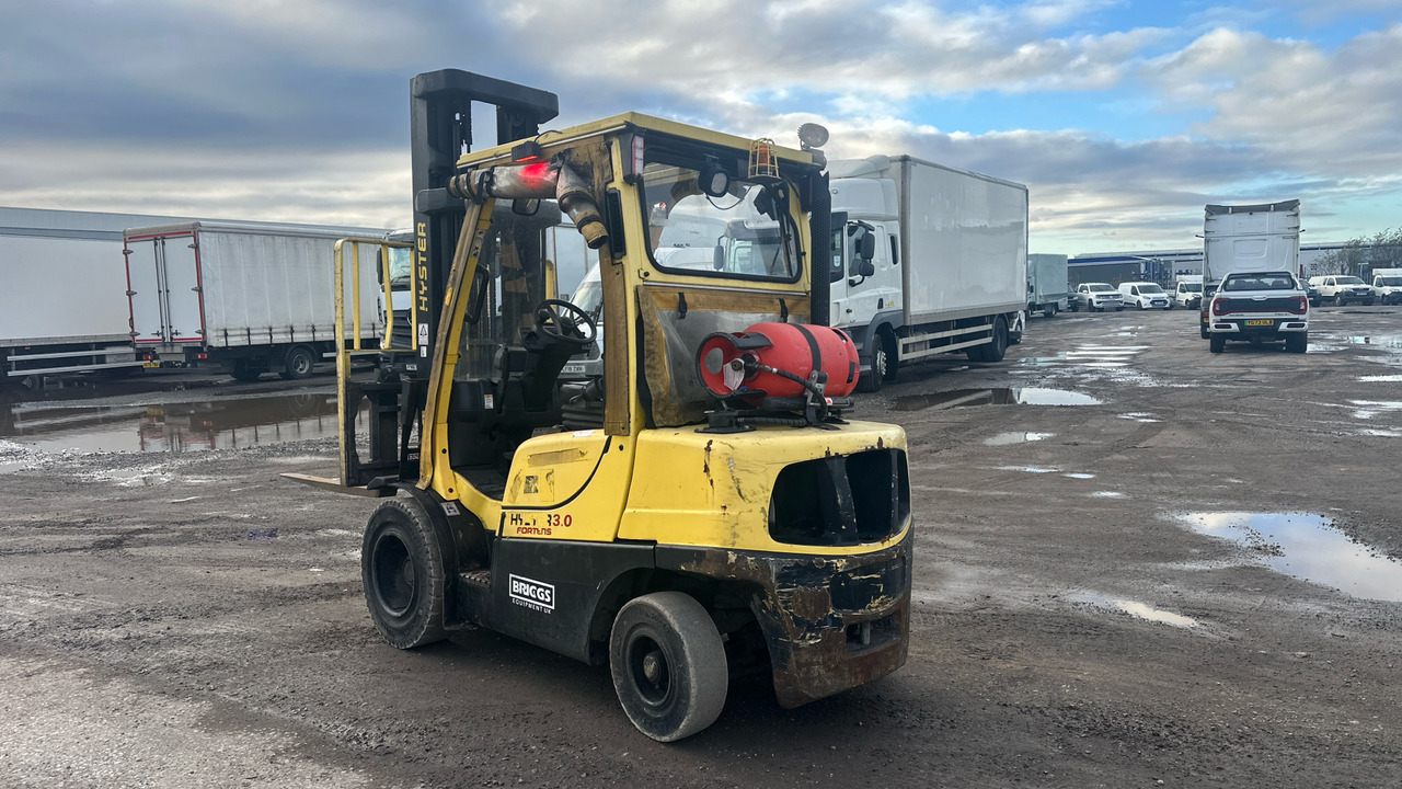 HYSTER H3 - Chariot élévateur à gaz: photos 3 HYSTER H3 - Chariot élévateur à gaz: photos 3