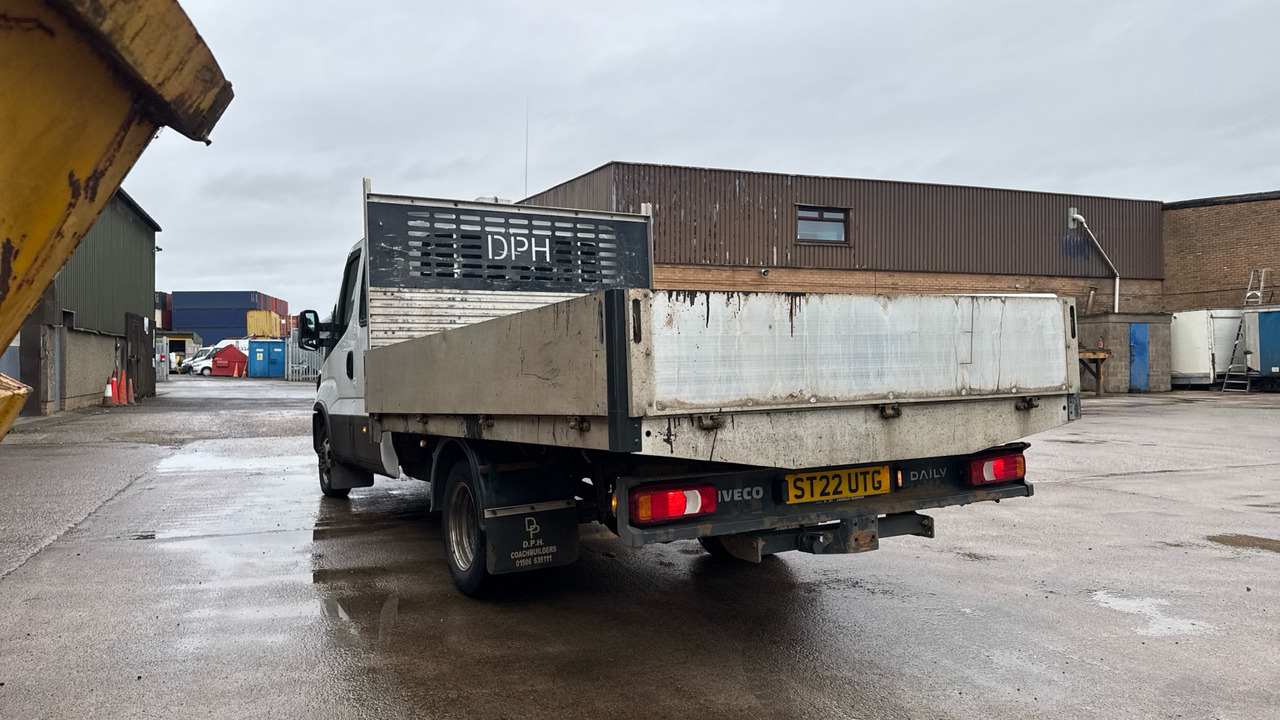 IVECO DAILY 2.3 3750 WB - Fourgon plateau: photos 3 IVECO DAILY 2.3 3750 WB - Fourgon plateau: photos 3