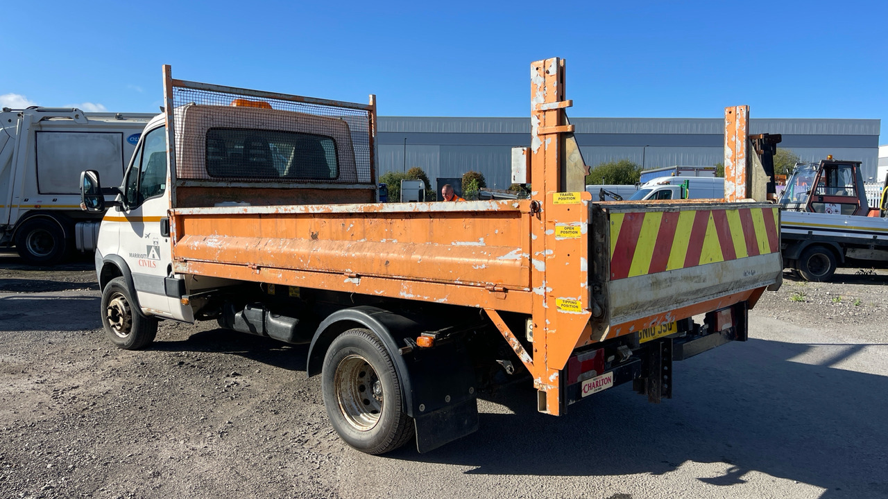 IVECO DAILY 65-180 3750WB - Camion benne: photos 4 IVECO DAILY 65-180 3750WB - Camion benne: photos 4