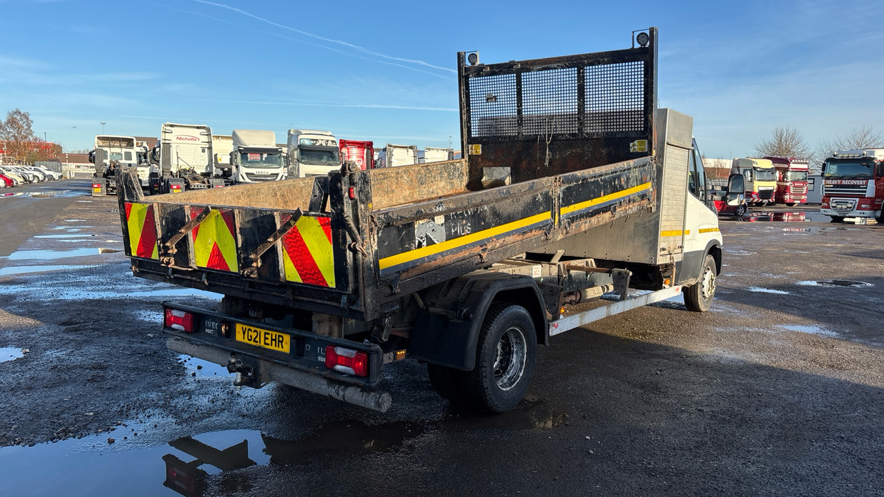 IVECO DAILY 72-180 - Camion benne: photos 4 IVECO DAILY 72-180 - Camion benne: photos 4