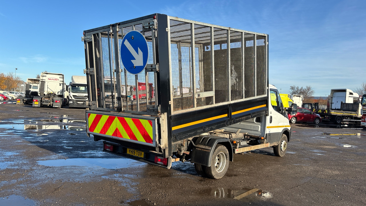 IVECO DAILY 72-180 - Camion benne: photos 4 IVECO DAILY 72-180 - Camion benne: photos 4