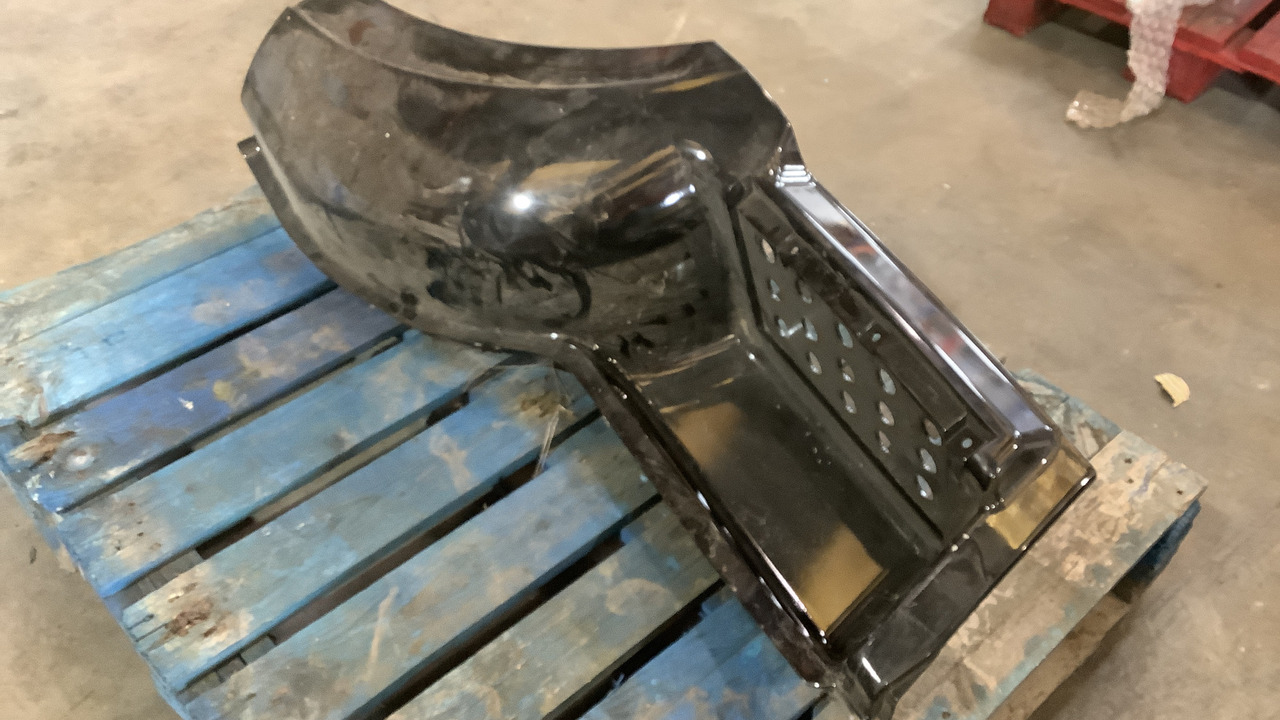 IVECO WHEEL ARCH & STEP - Matériel de chantier: photos 5 IVECO WHEEL ARCH & STEP - Matériel de chantier: photos 5