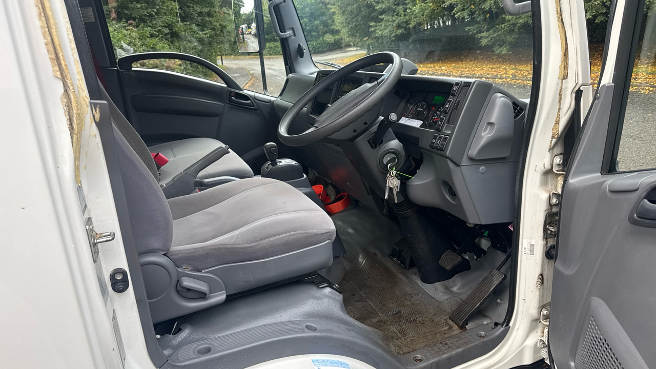 Isuzu N75 190 - Camion porte-voitures: photos 5 Isuzu N75 190 - Camion porte-voitures: photos 5