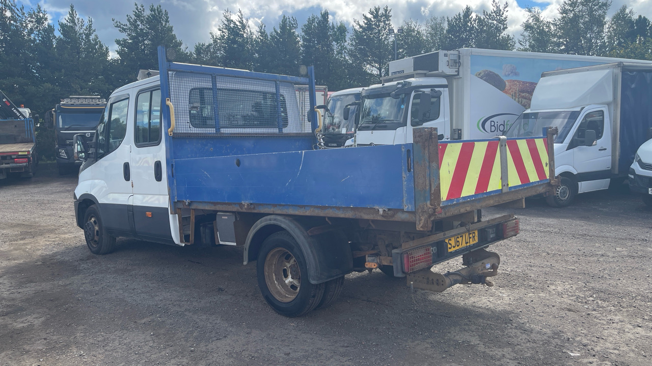 Iveco Daily 2.3 Crew Cab Chassis 3450 WB - Véhicule utilitaire benne: photos 3 Iveco Daily 2.3 Crew Cab Chassis 3450 WB - Véhicule utilitaire benne: photos 3