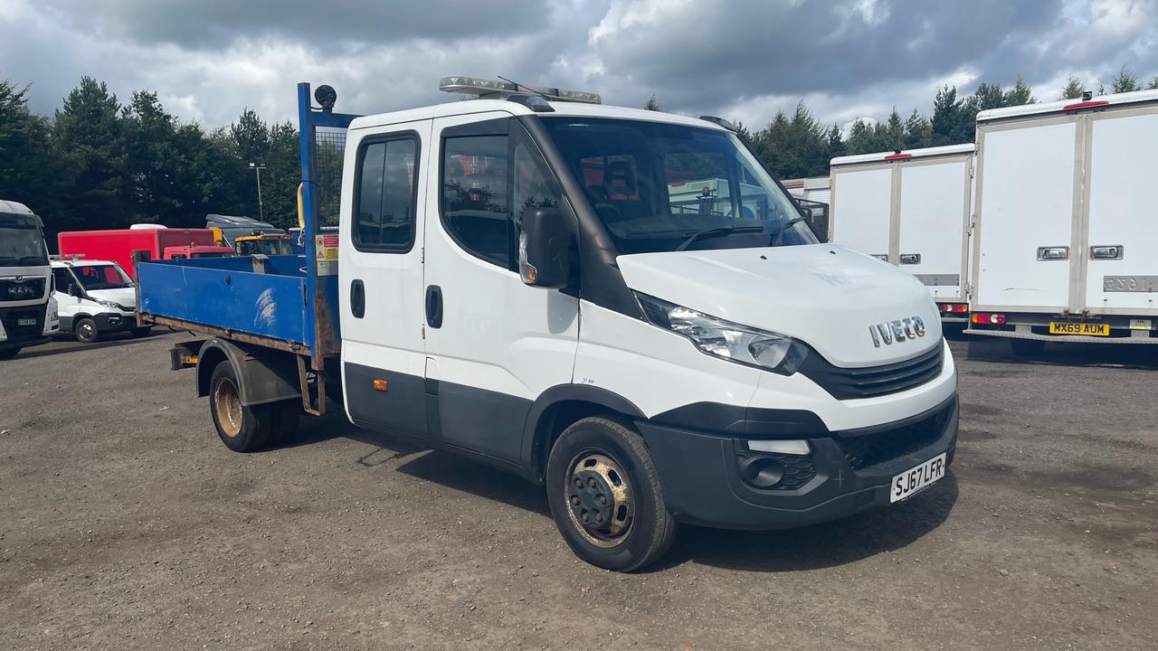 Iveco Daily 2.3 Crew Cab Chassis 3450 WB - Véhicule utilitaire benne: photos 1 Iveco Daily 2.3 Crew Cab Chassis 3450 WB - Véhicule utilitaire benne: photos 1