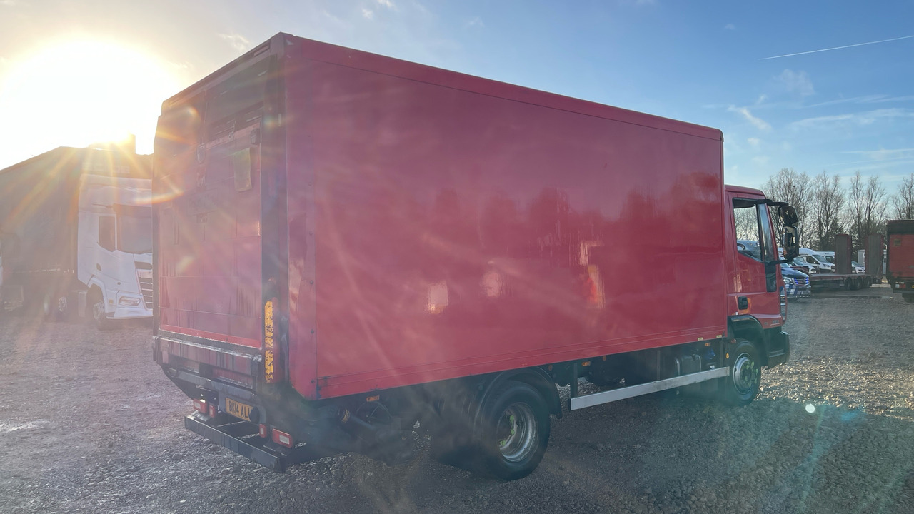 Iveco Eurocargo 75E16 - Camion fourgon: photos 4 Iveco Eurocargo 75E16 - Camion fourgon: photos 4
