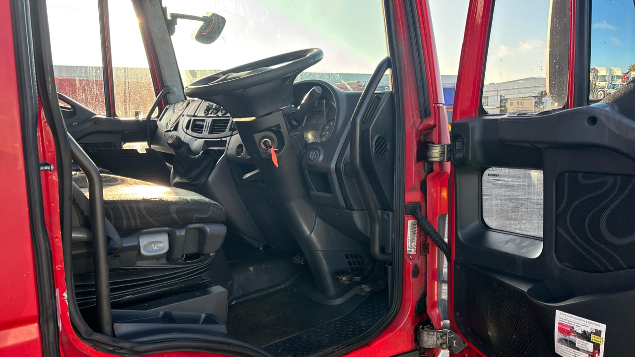 Iveco Eurocargo 75E16 - Camion fourgon: photos 5 Iveco Eurocargo 75E16 - Camion fourgon: photos 5