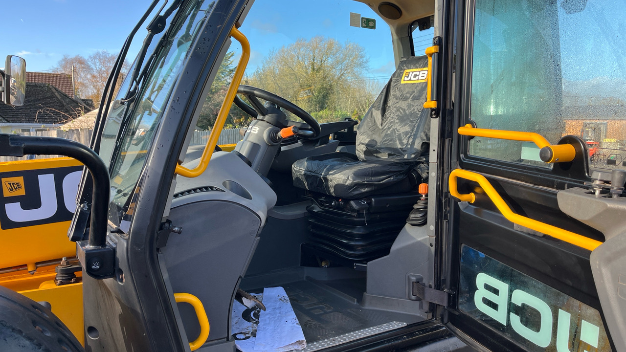 JCB LOADALL 542-70 AGRIXTRA - Chariot télescopique: photos 5 JCB LOADALL 542-70 AGRIXTRA - Chariot télescopique: photos 5