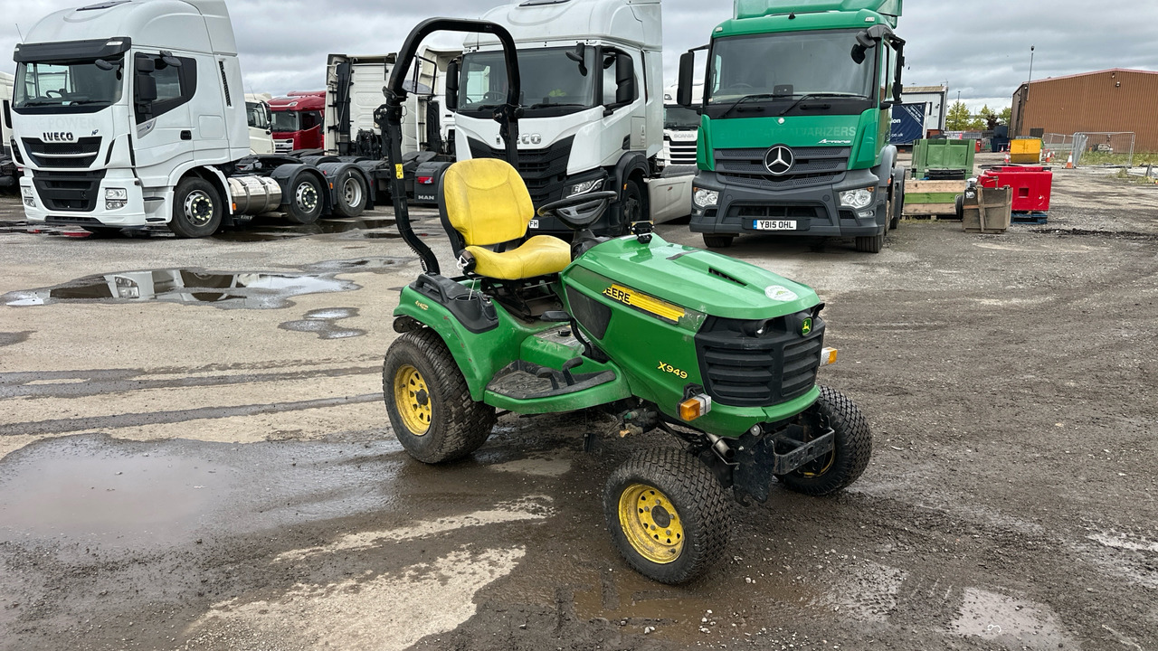 JOHN DEERE X949 - Micro tracteur: photos 1 JOHN DEERE X949 - Micro tracteur: photos 1