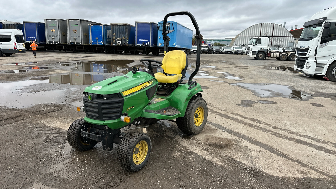 JOHN DEERE X949 - Micro tracteur: photos 2 JOHN DEERE X949 - Micro tracteur: photos 2