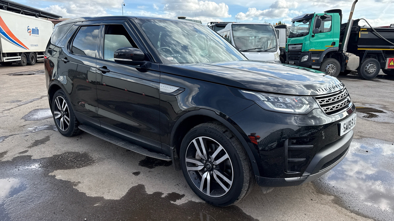 LAND ROVER DISCOVERY COMMERCIAL 3.0 SDV6 306 SE - SUV: photos 1 LAND ROVER DISCOVERY COMMERCIAL 3.0 SDV6 306 SE - SUV: photos 1