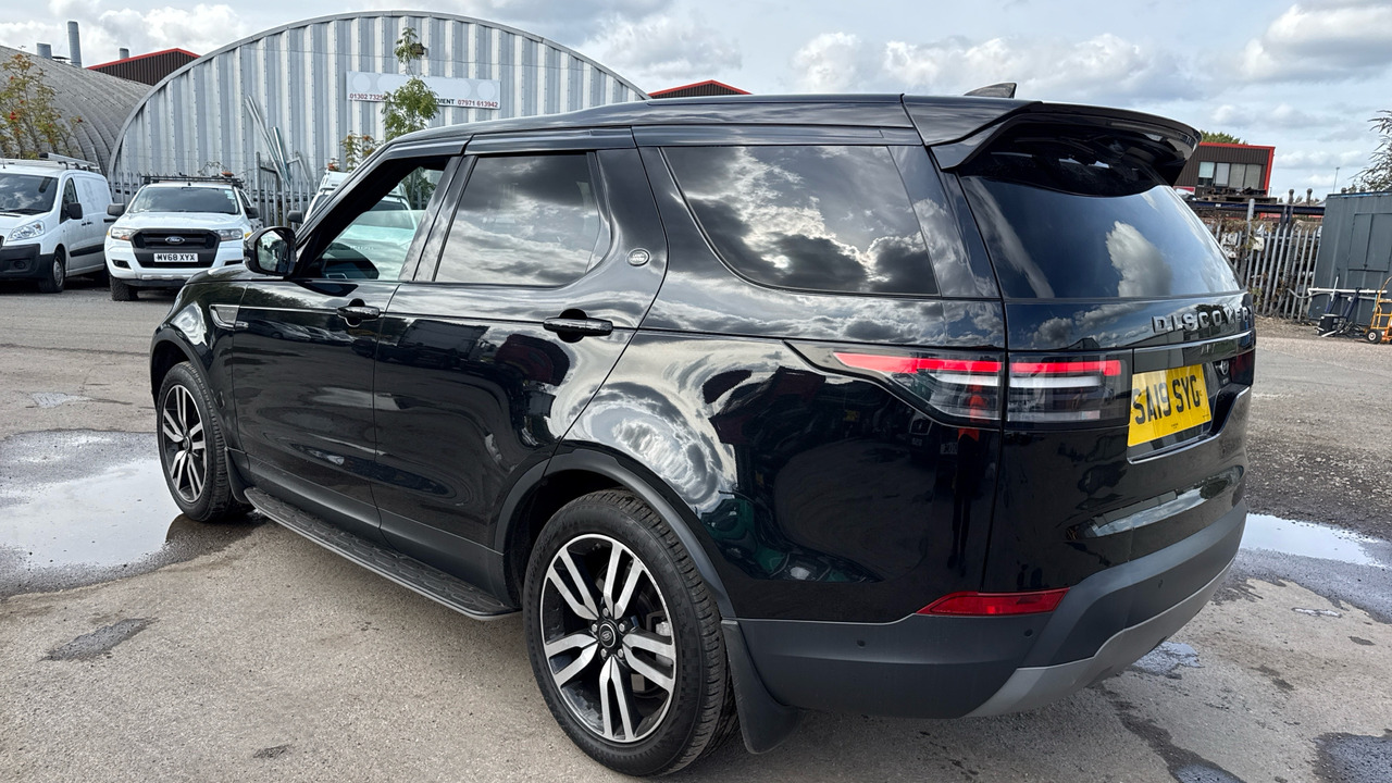 LAND ROVER DISCOVERY COMMERCIAL 3.0 SDV6 306 SE - SUV: photos 3 LAND ROVER DISCOVERY COMMERCIAL 3.0 SDV6 306 SE - SUV: photos 3