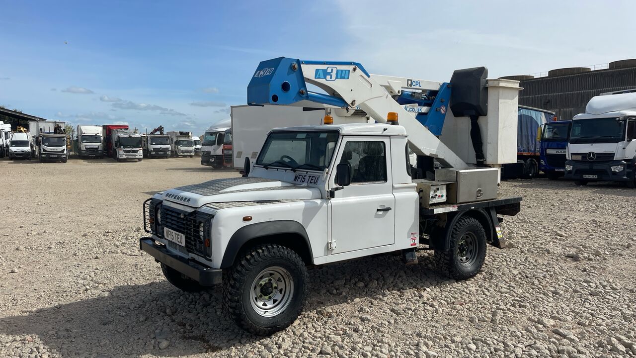 Land Rover Defender 110 2.2 TDCI - Camion avec nacelle: photos 3 Land Rover Defender 110 2.2 TDCI - Camion avec nacelle: photos 3