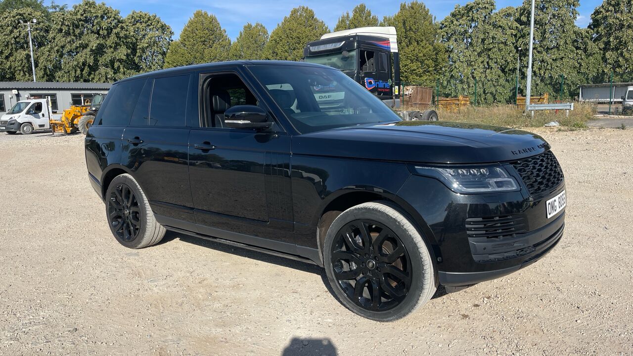 Land Rover Range Rover 4.4 SDV8 Autobiography - SUV: photos 1 Land Rover Range Rover 4.4 SDV8 Autobiography - SUV: photos 1