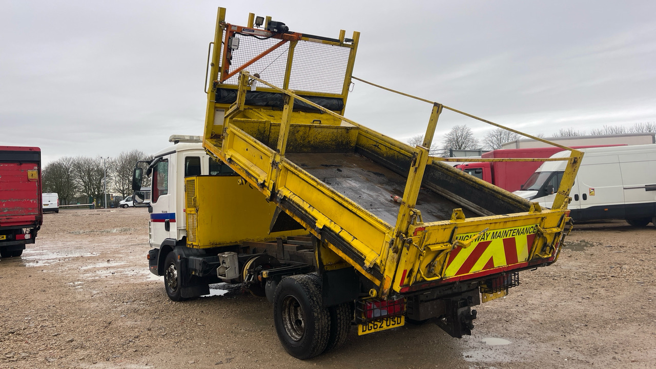 MAN TGL 8.150 - Camion benne: photos 3 MAN TGL 8.150 - Camion benne: photos 3