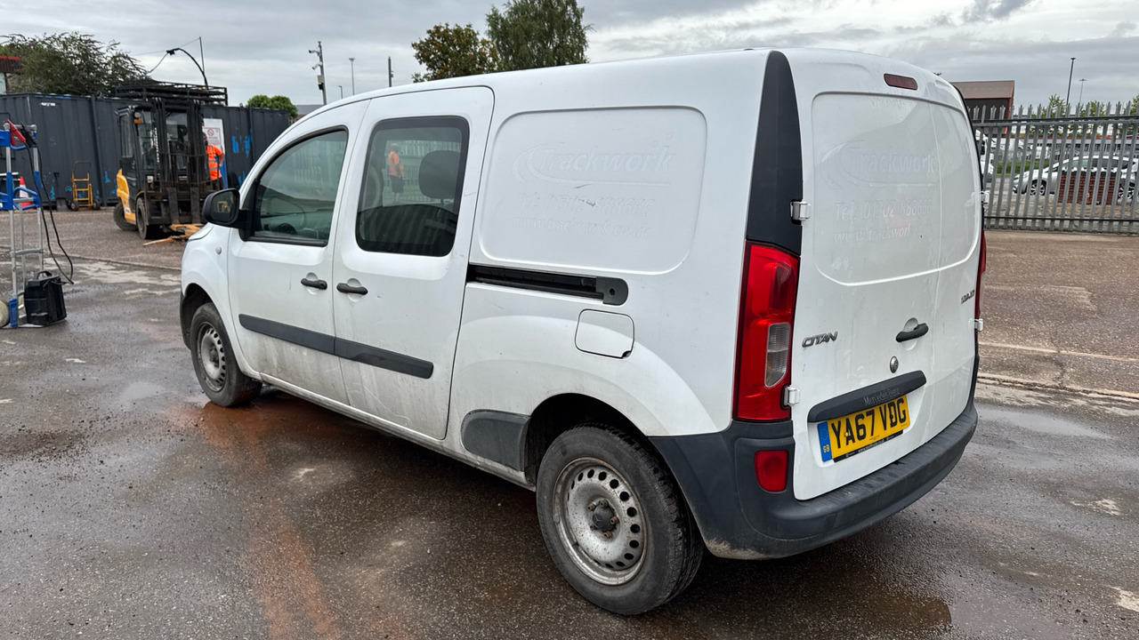 MERCEDES-BENZ CITAN 109 CDI - Utilitaire double cabine: photos 4 MERCEDES-BENZ CITAN 109 CDI - Utilitaire double cabine: photos 4