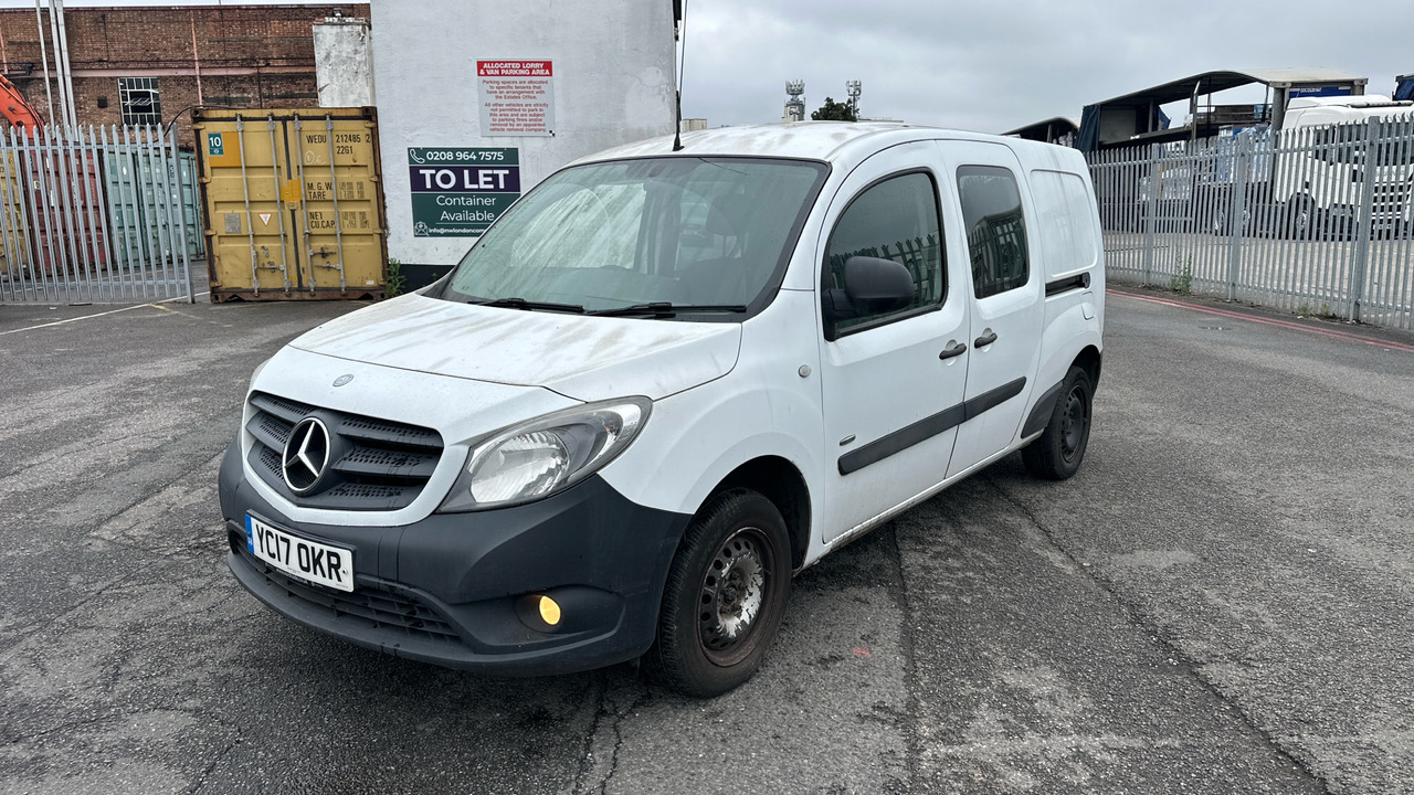 MERCEDES-BENZ CITAN 109CDI Bluefficiency DUA Crew Van - Utilitaire double cabine: photos 2 MERCEDES-BENZ CITAN 109CDI Bluefficiency DUA Crew Van - Utilitaire double cabine: photos 2