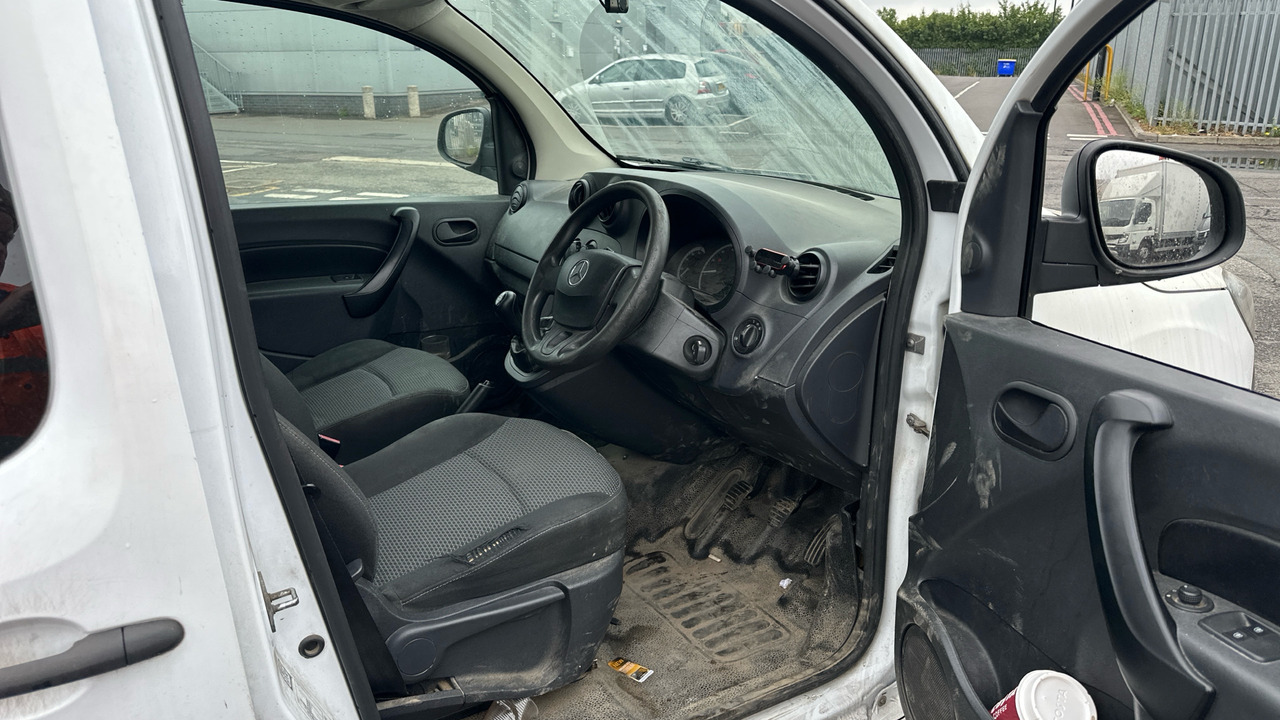 MERCEDES-BENZ CITAN 109CDI Bluefficiency DUA Crew Van - Utilitaire double cabine: photos 5 MERCEDES-BENZ CITAN 109CDI Bluefficiency DUA Crew Van - Utilitaire double cabine: photos 5