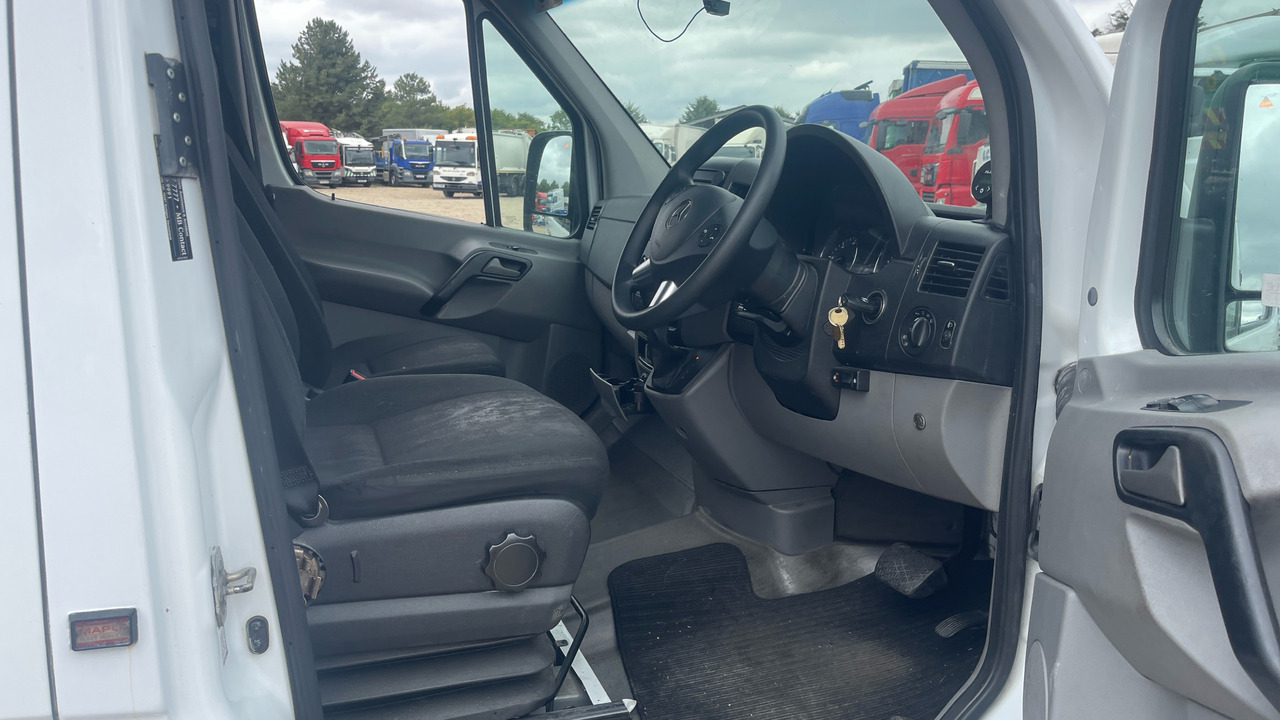 MERCEDES-BENZ SPRINTER 316 CDI - Utilitaire double cabine: photos 5 MERCEDES-BENZ SPRINTER 316 CDI - Utilitaire double cabine: photos 5