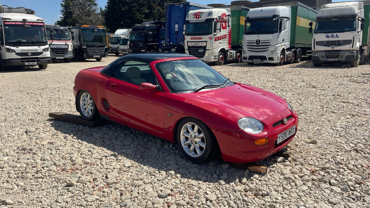 MG MGF - Voiture: photos 1 MG MGF - Voiture: photos 1