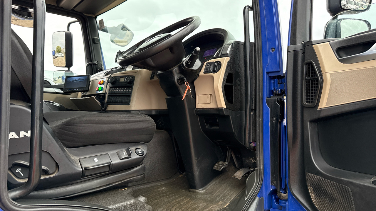 Man TGM 18.250 - Camion plateau, Camion grue: photos 5 Man TGM 18.250 - Camion plateau, Camion grue: photos 5