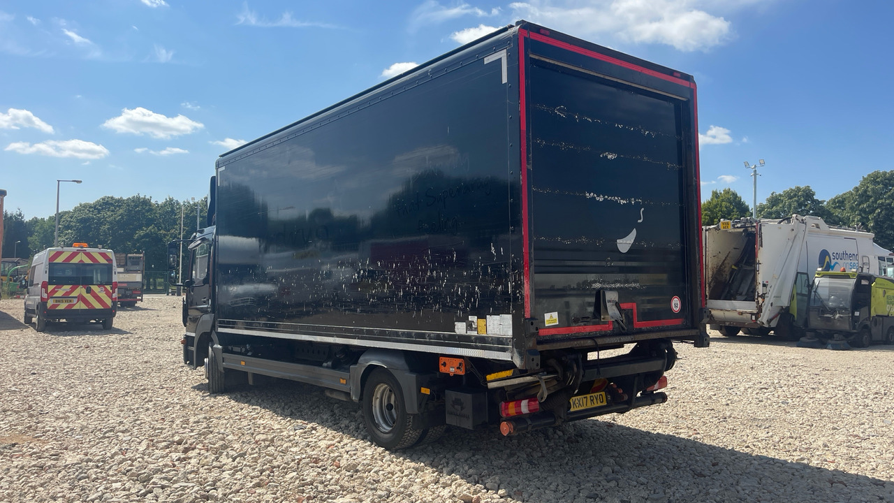 Mercedes-Benz Atego 1018 - Camion fourgon: photos 3 Mercedes-Benz Atego 1018 - Camion fourgon: photos 3