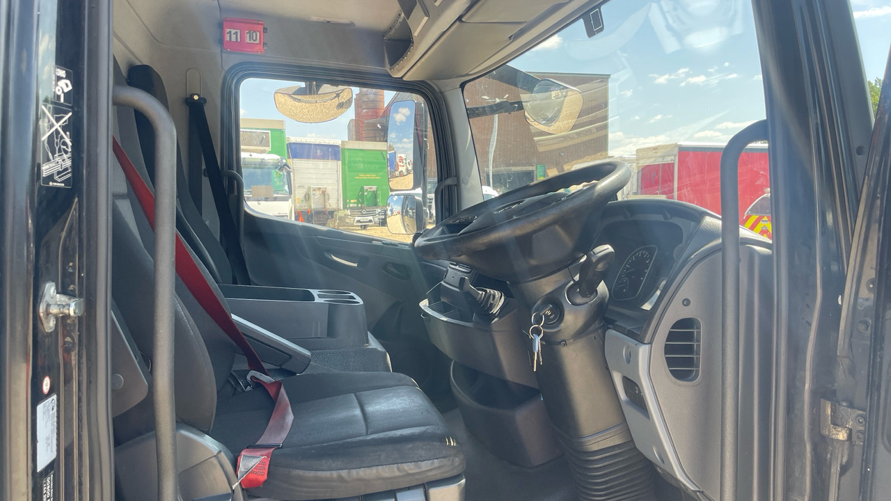 Mercedes-Benz Atego 1018 - Camion fourgon: photos 5 Mercedes-Benz Atego 1018 - Camion fourgon: photos 5
