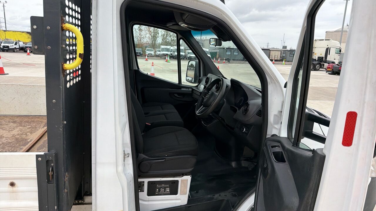 Mercedes-Benz Sprinter 315 CDI Progressive - Fourgon plateau: photos 5 Mercedes-Benz Sprinter 315 CDI Progressive - Fourgon plateau: photos 5