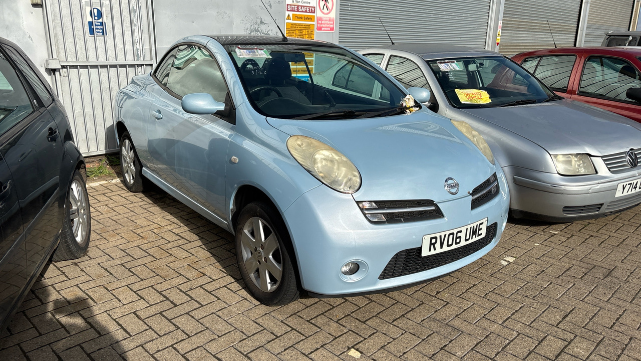 NISSAN MICRA C + C 1.4 URBIS - Voiture: photos 1 NISSAN MICRA C + C 1.4 URBIS - Voiture: photos 1