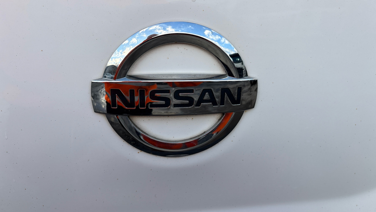 Pick-up Nissan Navara Tekna 2.3 DCI 190PS: photos 20