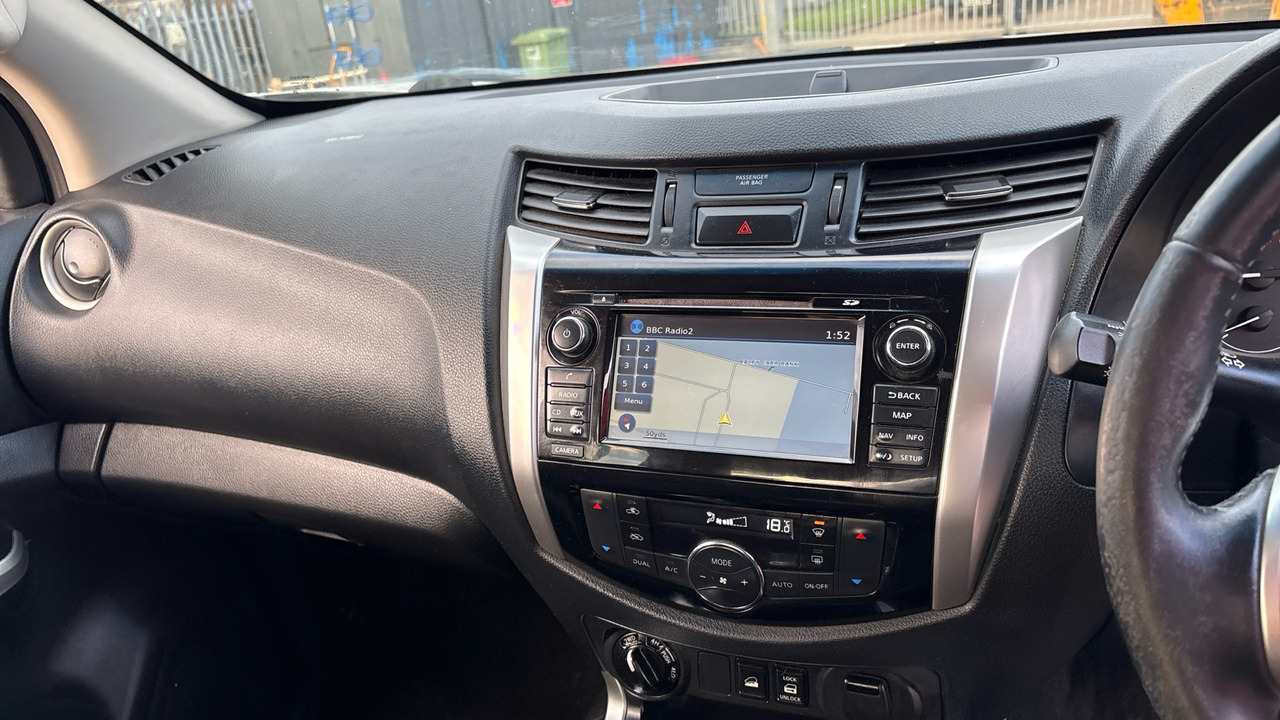 Pick-up Nissan Navara Tekna 2.3 DCI 190PS: photos 7