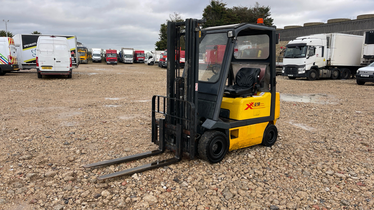 OM CARRELLI XG18 - Chariot élévateur à gaz: photos 2 OM CARRELLI XG18 - Chariot élévateur à gaz: photos 2