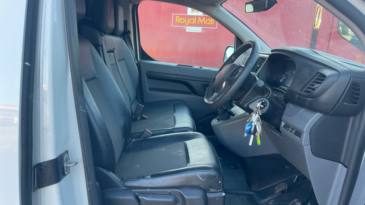 PEUGEOT EXPERT PROFESSIONAL - Fourgon utilitaire: photos 5 PEUGEOT EXPERT PROFESSIONAL - Fourgon utilitaire: photos 5