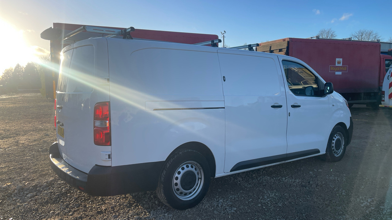 PEUGEOT EXPERT PROFESSIONAL - Fourgon utilitaire: photos 4 PEUGEOT EXPERT PROFESSIONAL - Fourgon utilitaire: photos 4