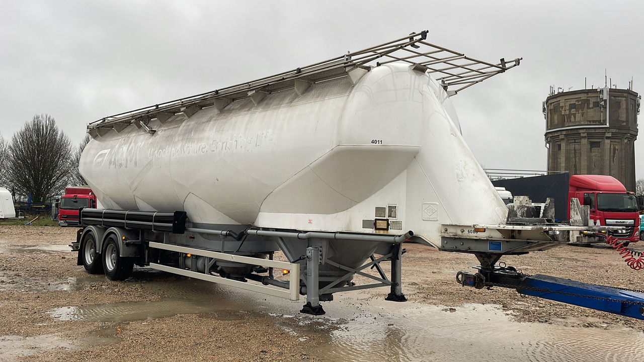 FELDBINDER TANKER POWDER - Remorque: photos 1 FELDBINDER TANKER POWDER - Remorque: photos 1