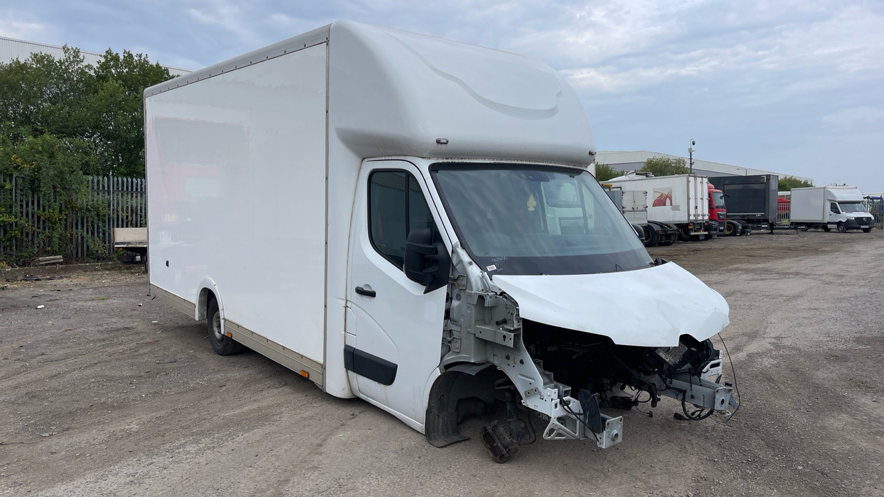 Renault Master 35 - Fourgon: photos 2 Renault Master 35 - Fourgon: photos 2