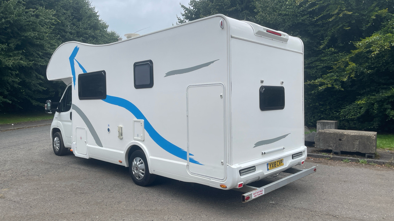 Rimor Seal 9 MOTORHOME - Camping-car capucine: photos 3 Rimor Seal 9 MOTORHOME - Camping-car capucine: photos 3