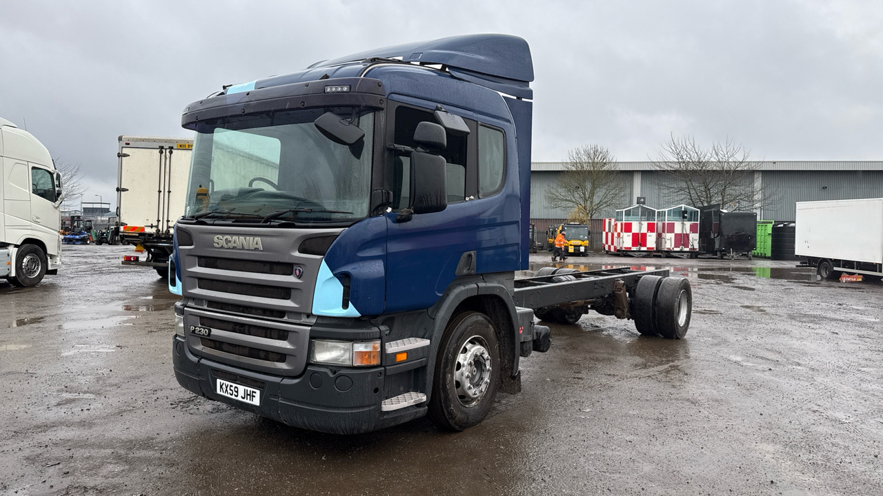 SCANIA P 230 - Châssis cabine: photos 2 SCANIA P 230 - Châssis cabine: photos 2