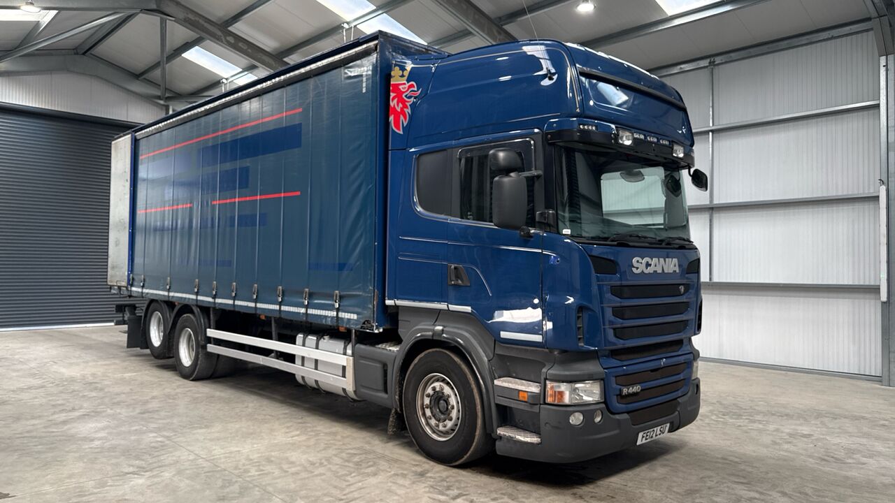 SCANIA R 440 - Camion à rideaux coulissants: photos 1 SCANIA R 440 - Camion à rideaux coulissants: photos 1